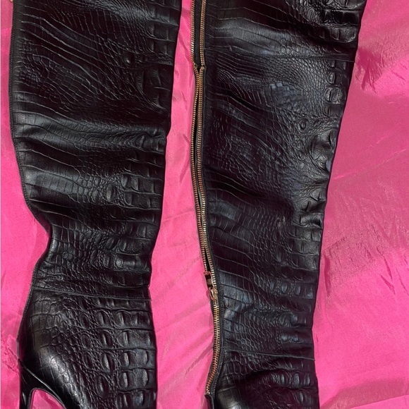 JENIFERLE BLACK CAIMAN CROCODILE BOOT - Picture 2 of 5